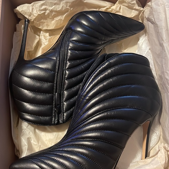 GIANVITO ROSSI | EIKO BOOTIE | Size 9B/39 | BLACK - Picture 9 of 10